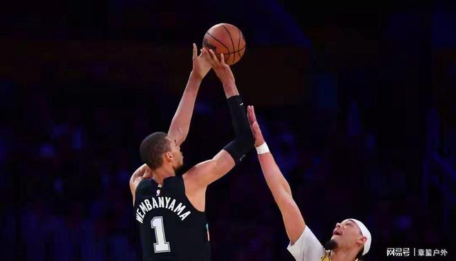 开云体育app-关于太狠了！瓦伦西亚清晨绝杀压哨杜兰特在湖人比赛中状态火爆，阿森纳清晨造点机会的信息-开云体育app